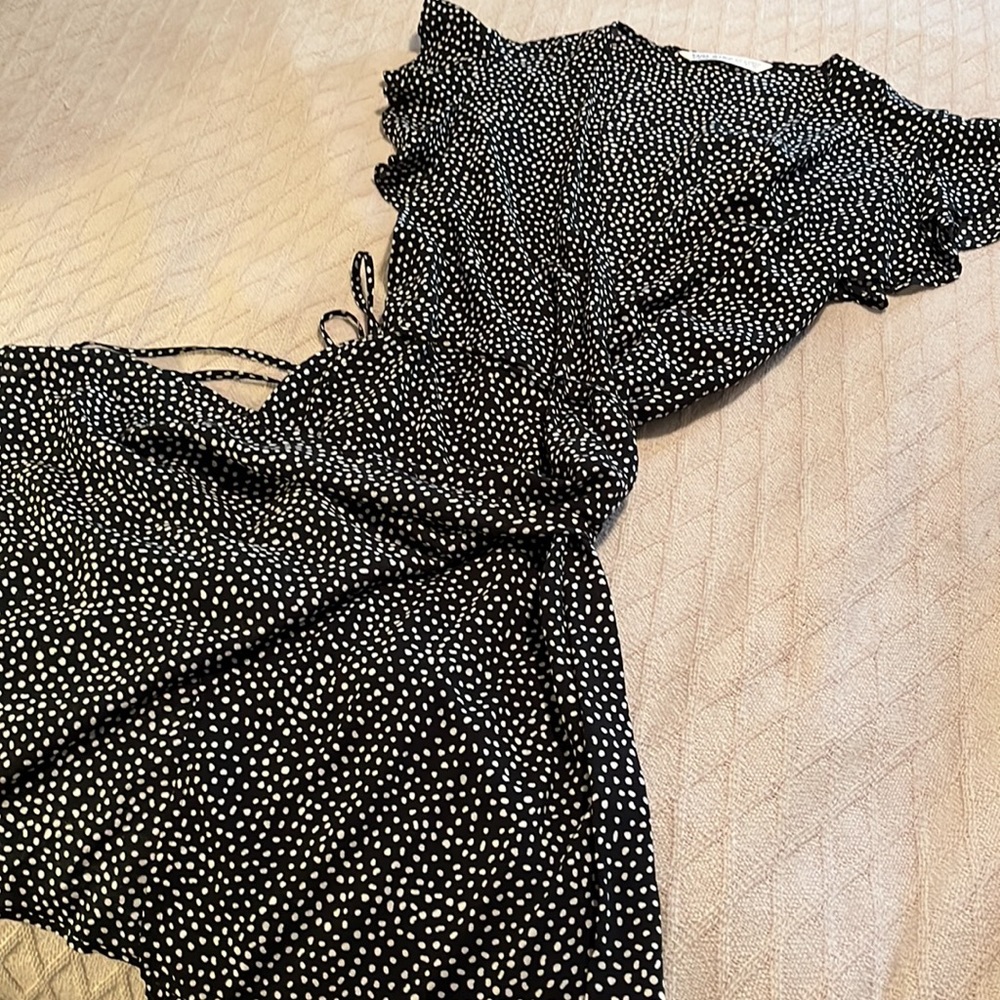 Zara Basic Wrap Top - Picture 5 of 13